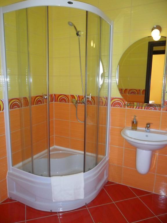Hotel Palma Нірбатор Номер фото